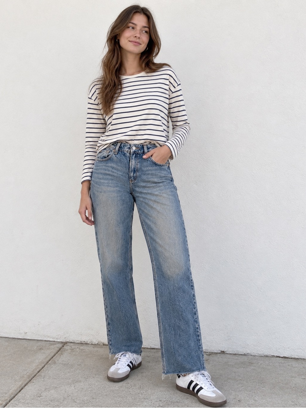 Garage Baggy Jeans Straight Leg Size 24 Light Wash Raw Hem